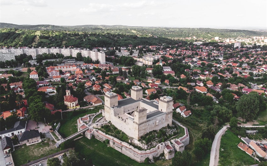 Unique Features of Hungarian Last Names