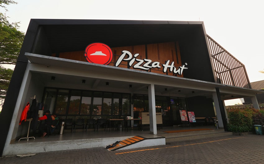 Pizza Hut Draws Attention for Free Spins Offers 